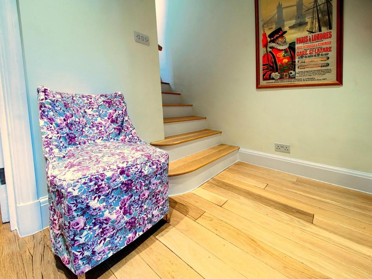 Serene Townhouse With Parking Londres Extérieur photo
