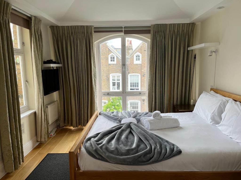 Serene Townhouse With Parking Londres Extérieur photo