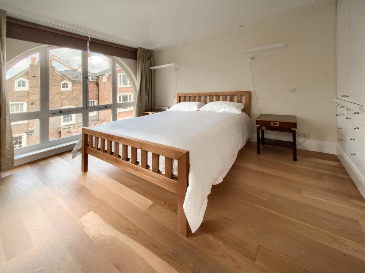 Serene Townhouse With Parking Londres Extérieur photo